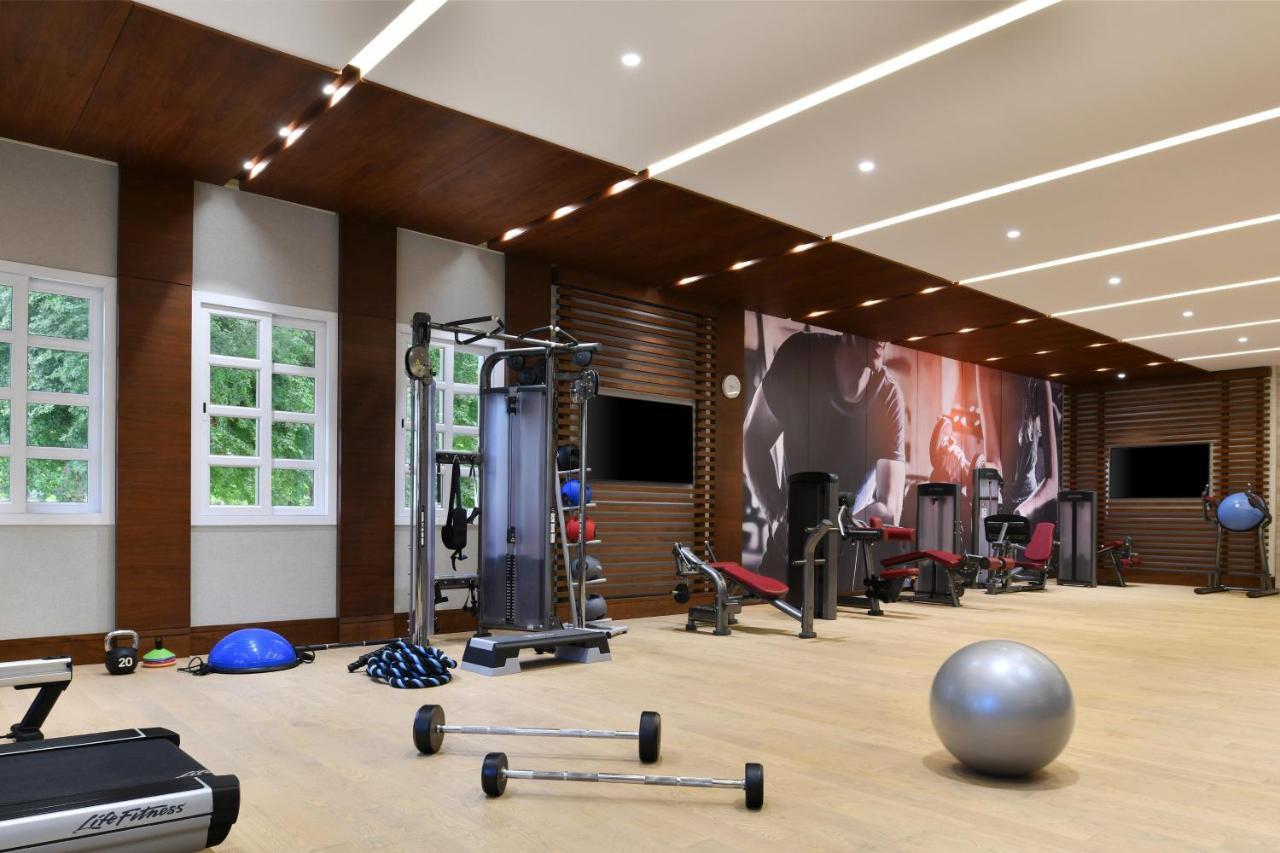 多哈阿尔梅斯拉豪华典藏水疗度假村 外观 照片 The gym at the hotel